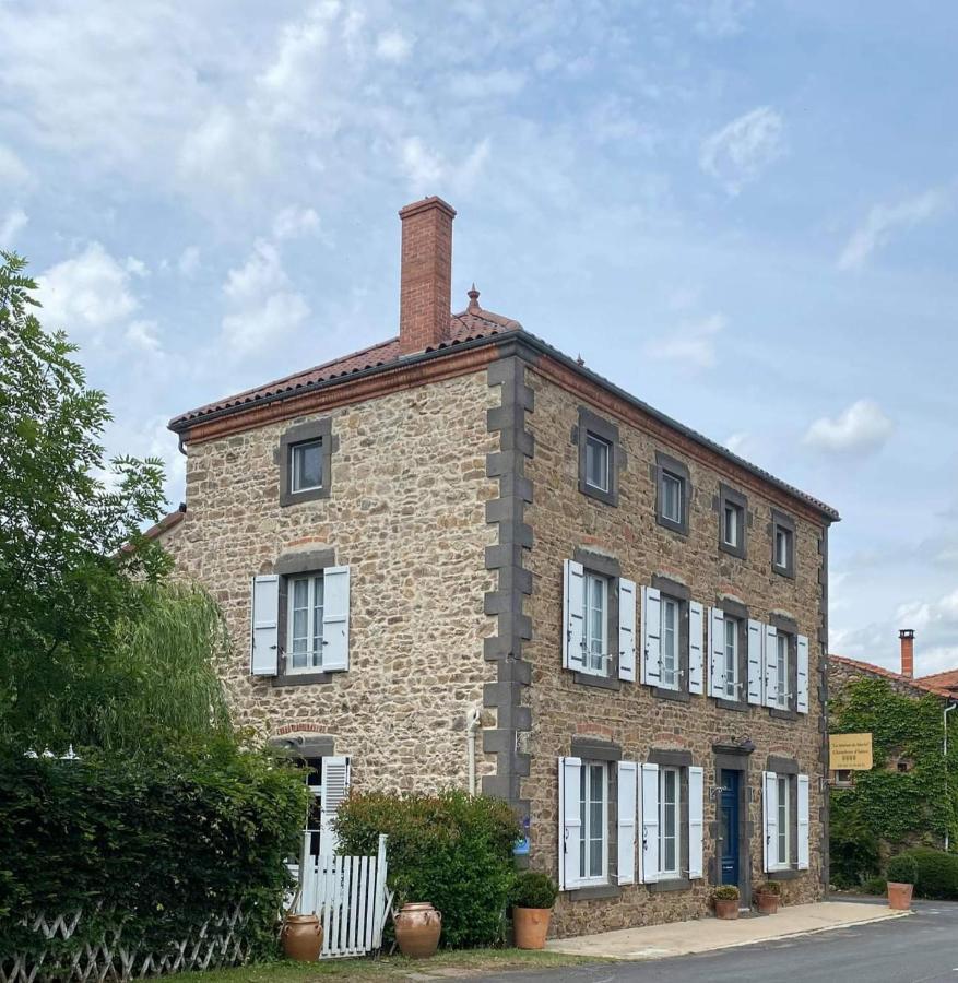 La Maison De Maria Saint-Beauzire  Exteriör bild